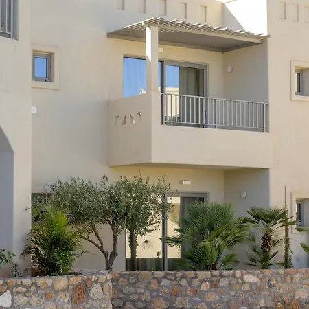 מלון Elia Boutique 3*
